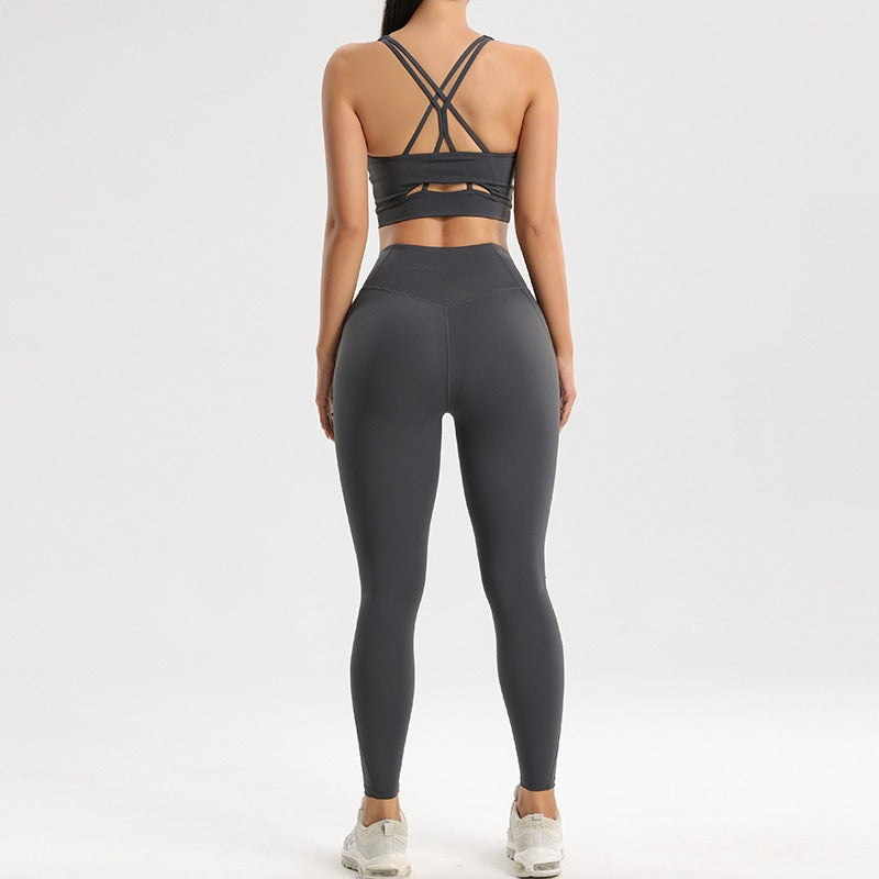 Women's sports and fitness set yoga