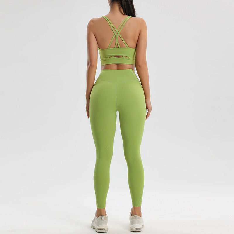 Women's sports and fitness set yoga