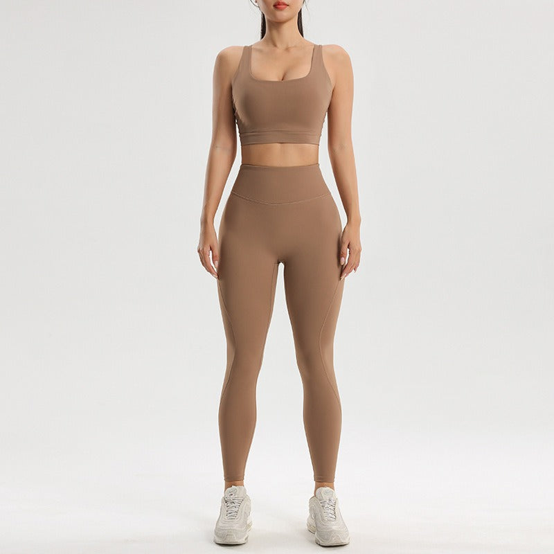 Women's sports and fitness set yoga